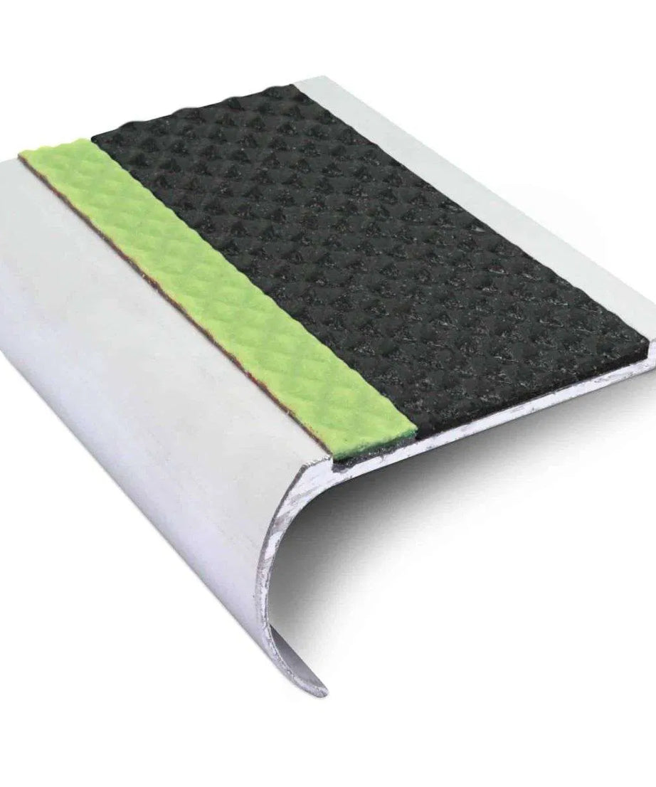 AHD07 70 x 40mm Non Slip Tredsafe Stair Nosing Stair Nosing etc