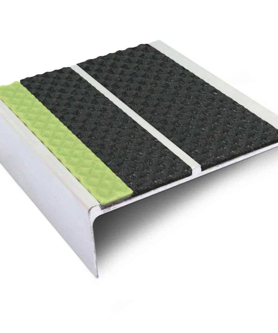 AHD11 91 x 32mm Tredsafe Non Slip Stair Nosing Stair Nosing etc